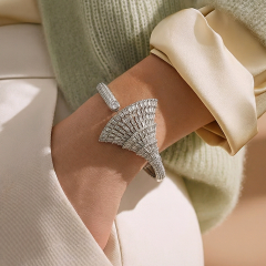 Swarovski Taşlı Altın Rodajlı Gümüş Tasarım Bilezik