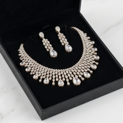 Swarovski Taşlı, Altın kaplamalı Gümüş İthal Set