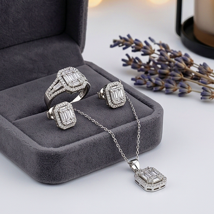 Pırlanta Kesim, Bagety Taşlı Altın Kaplamalı Gümüş Set