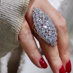 Swarovski Taşlı,İthal Gümüş Gösterişli Yüzük