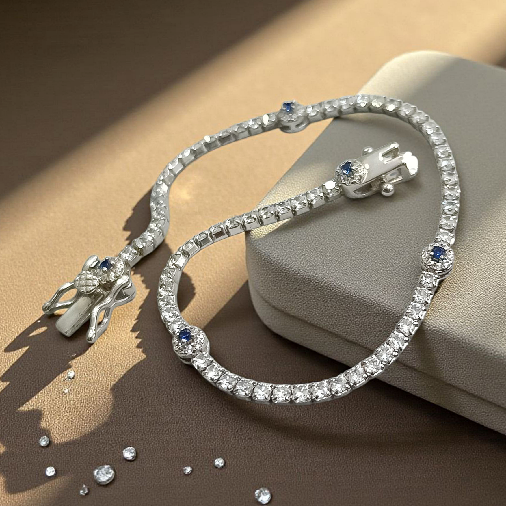 Swarovski Taşlı Altın Kaplamalı Gümüş Suyolu Bileklik