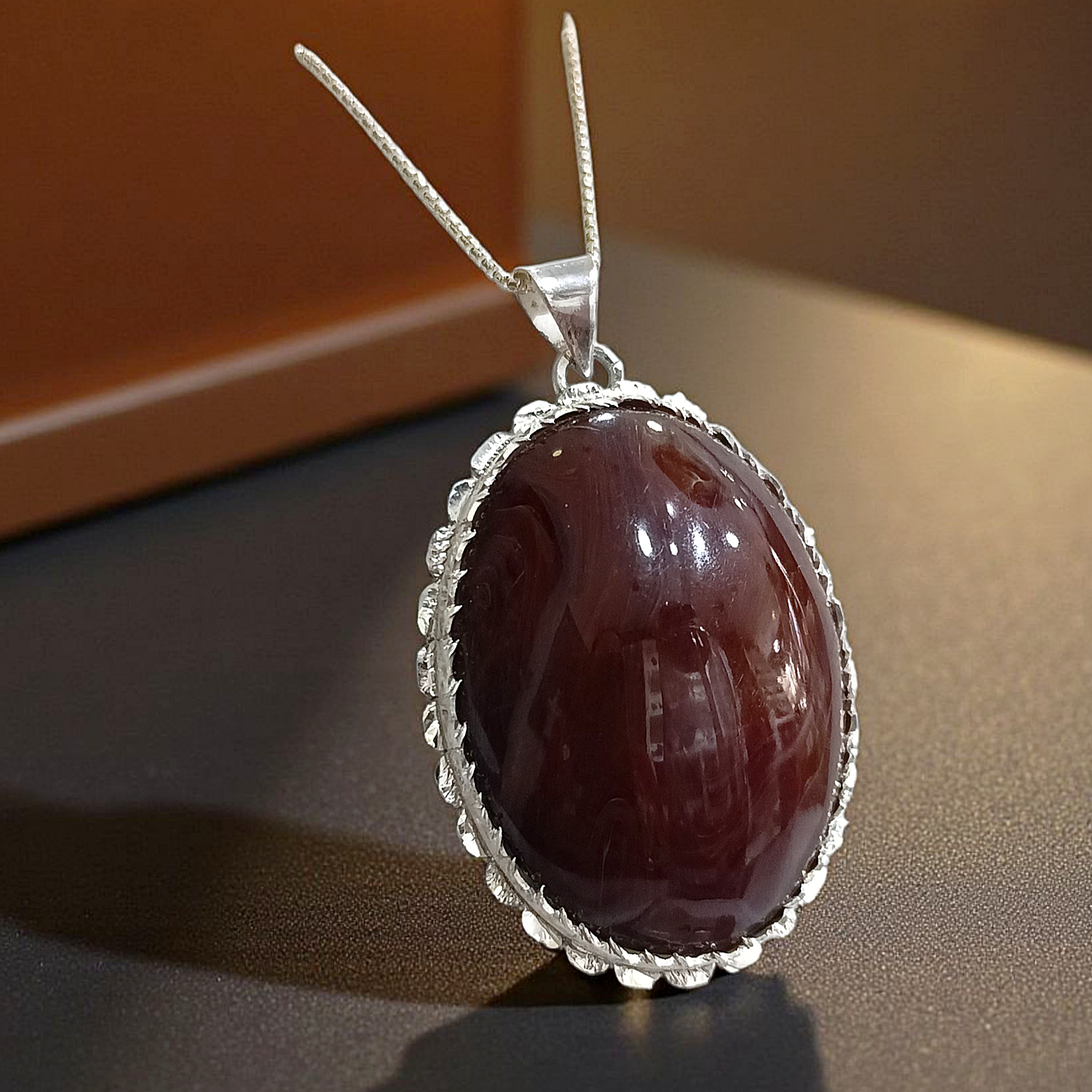 Oltu Kehribarı Tek Tasarım Oval Gümüş Kolye