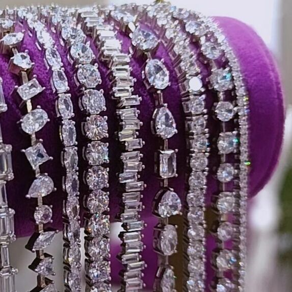 Mozanit Swarovski taşlı Altın Rodajlı Gümüş Bileklik