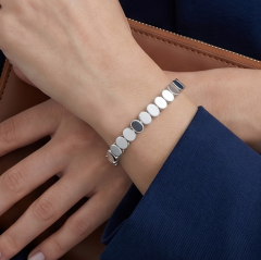 Cartier model Gümüş Üzerine Beyaz altın kaplamalı Bileklik
