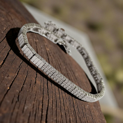Swarovski taşlı Cartier model Altın Rodajlı Gümüş Bileklik