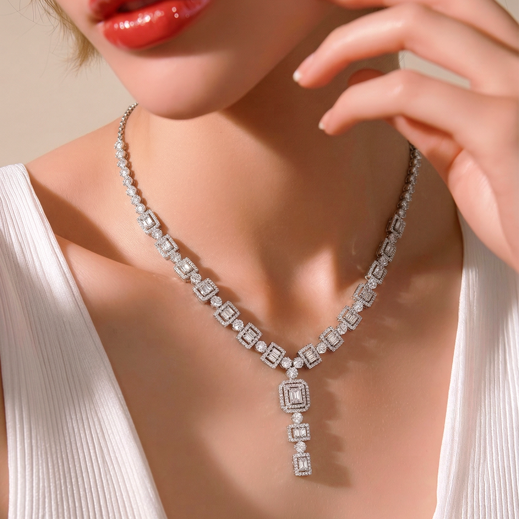 Swarovski Bagety Taşlı Altın Kaplamalı Gümüş Kolye