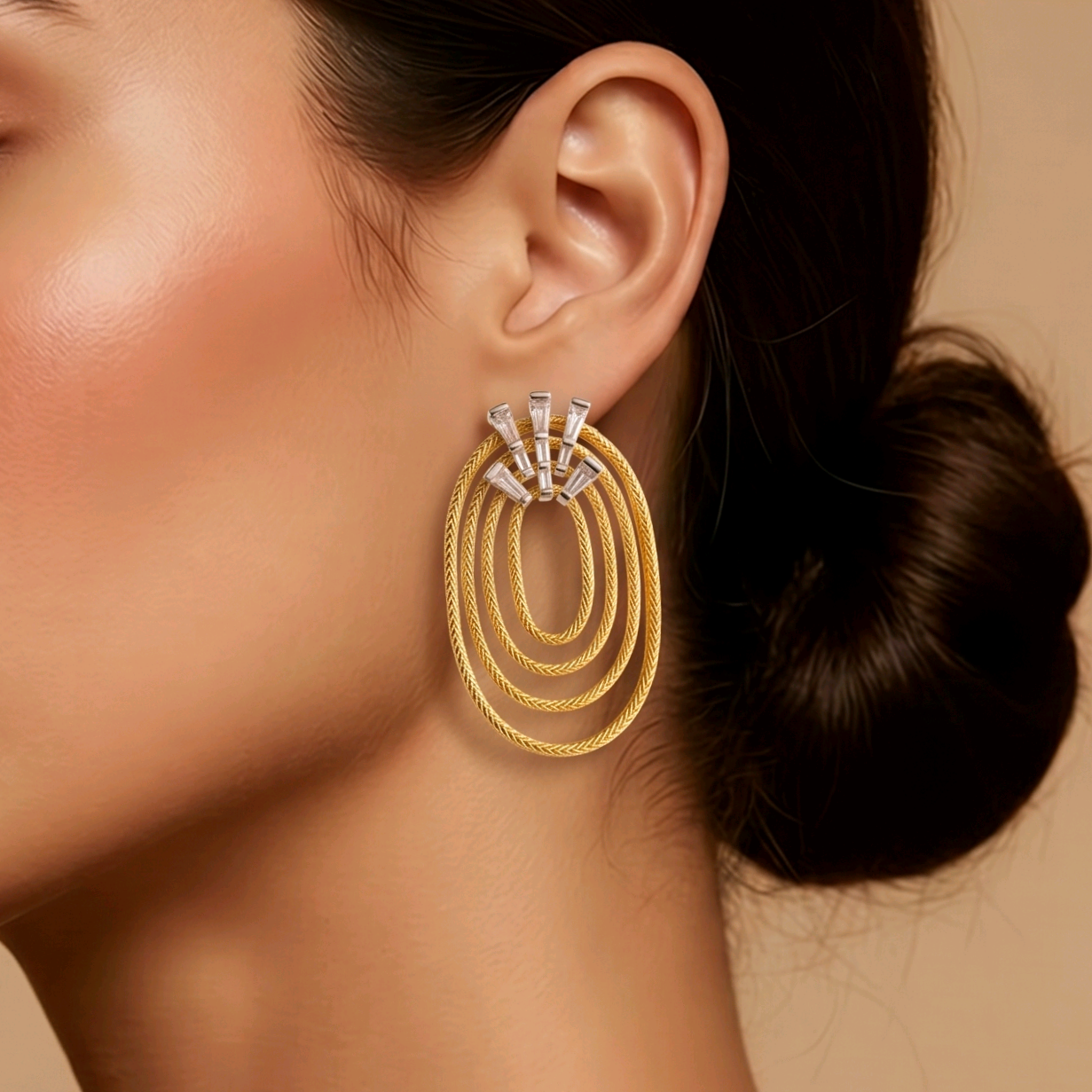 Swarovski taşlı Altın Kaplamalı İthal Gümüş Küpe