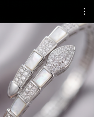 Swarovski ve Sedef taşlı Bulgary model Gümüş Bilezik