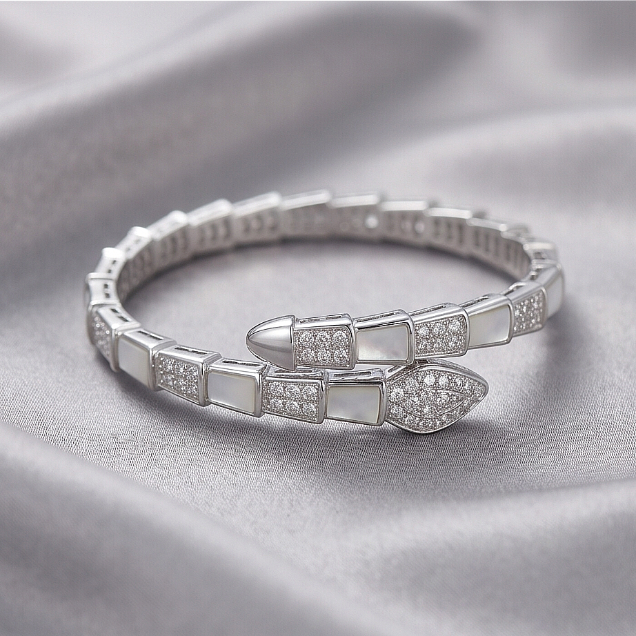 Swarovski ve Sedef taşlı Bulgary model Gümüş Bilezik