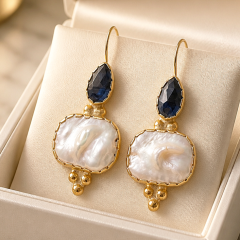 Barok inci ve Safir Taşlı Altın Kaplamalı Gümüş Küpe