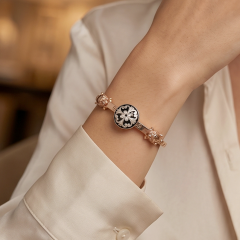 Cartier Model Oltu Taşlı Rose Gümüş Tasarım Bilezik