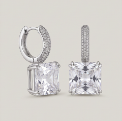 Mozanit ve Swarovski Taşlı Altin kaplamalı Gümüş Küpe